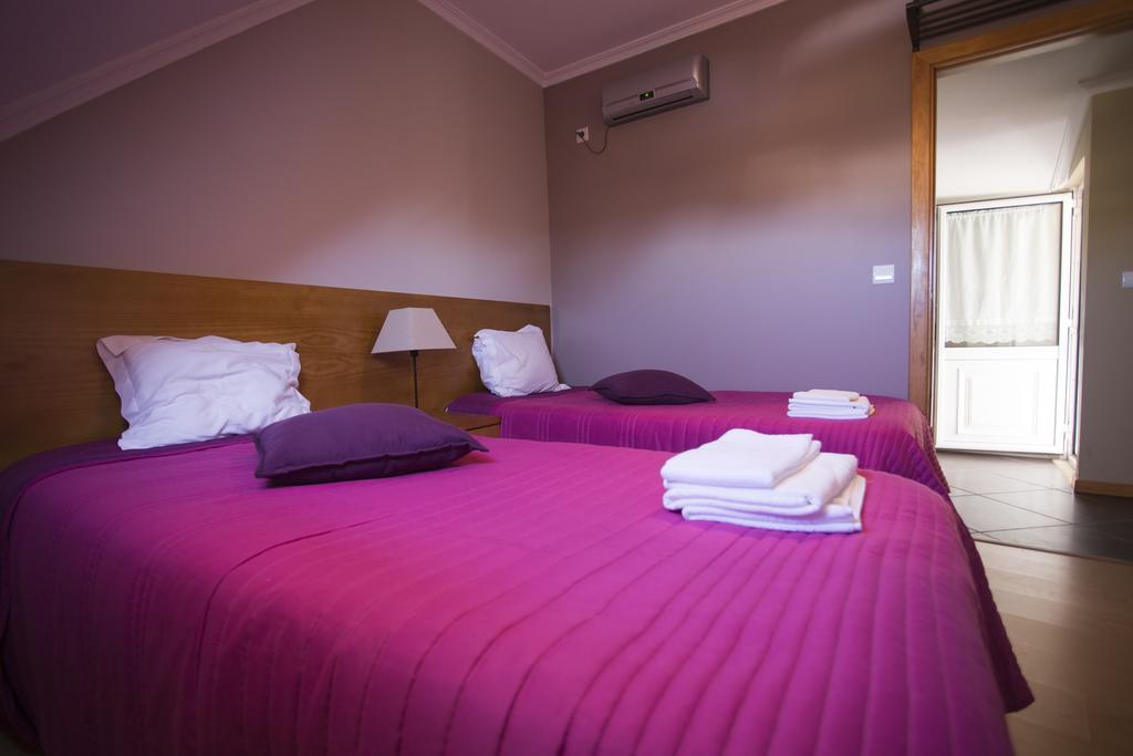 Casas Do Terreiro Pensionat Seia Rum bild
