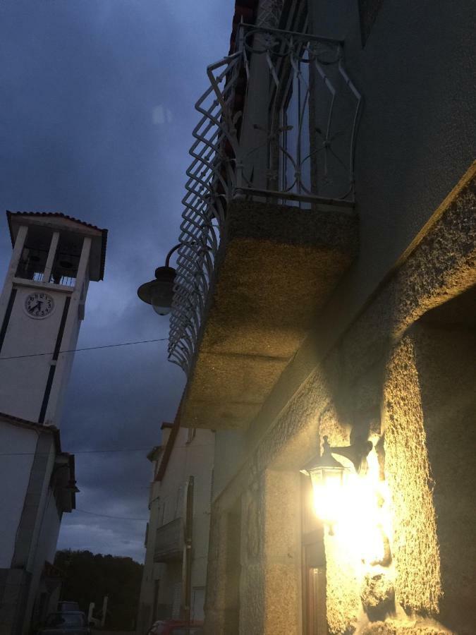 Casas Do Terreiro Pensionat Seia Exteriör bild