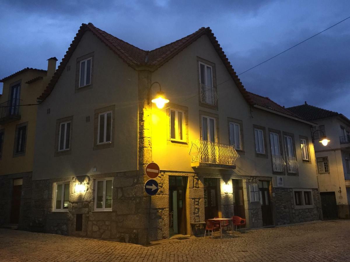Casas Do Terreiro Pensionat Seia Exteriör bild