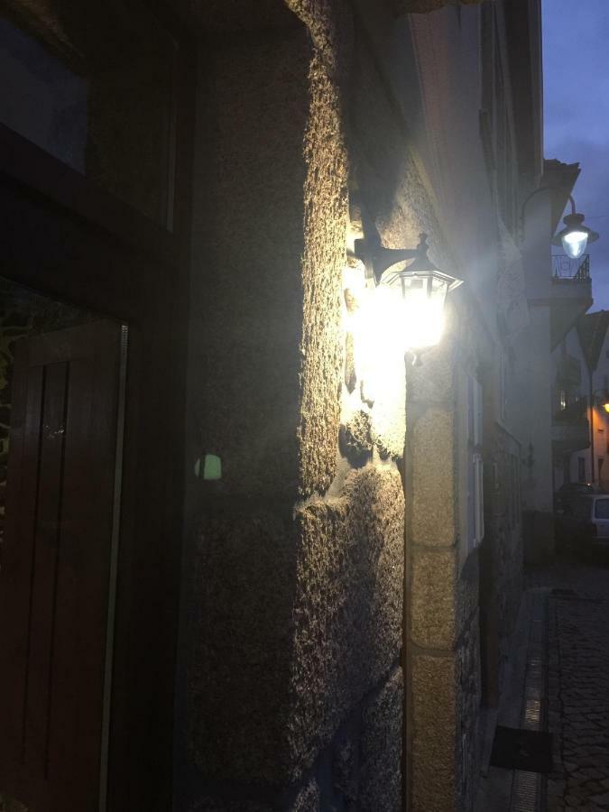 Casas Do Terreiro Pensionat Seia Exteriör bild